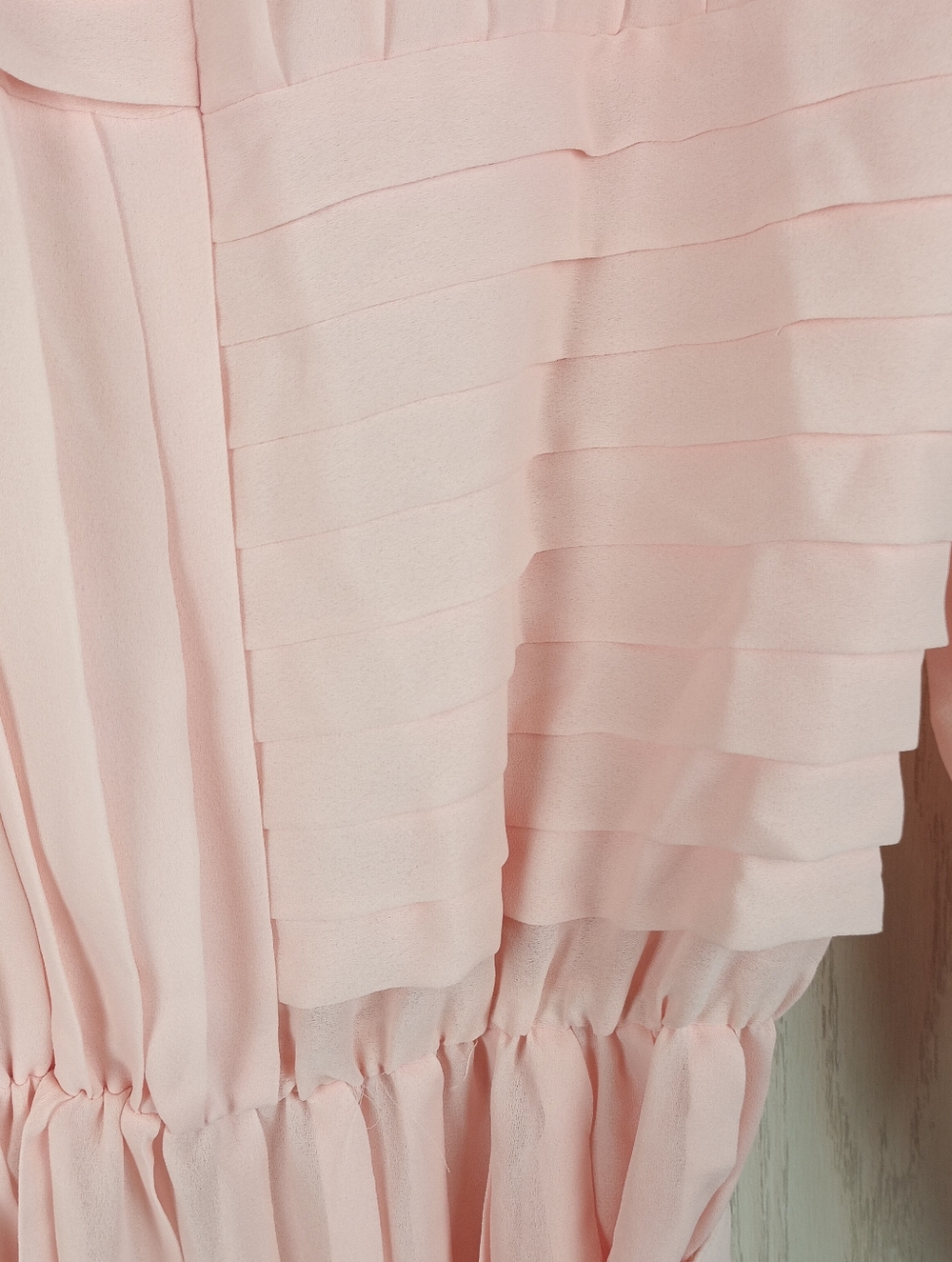 VTG Seret Dress Early 80’s 90s light pink sheer midi length sz 14 button back. - Picture 2 of 16